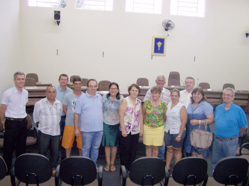 Deputada Estadual Beth Sahão visita a Câmara de Vista Alegre do Alto.